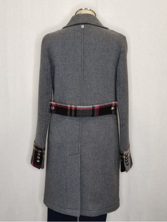 Cappotto donna grigio doppiopetto rever e polsini quadri Markup vista retro Con senso abbigliamento Torino