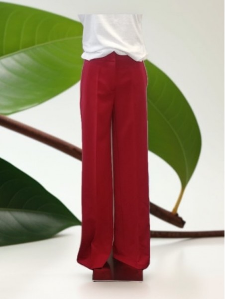 Pantaloni donna flared rossi spacco dietro Kartika vista frontale Con.senso abbigliamento Torino
