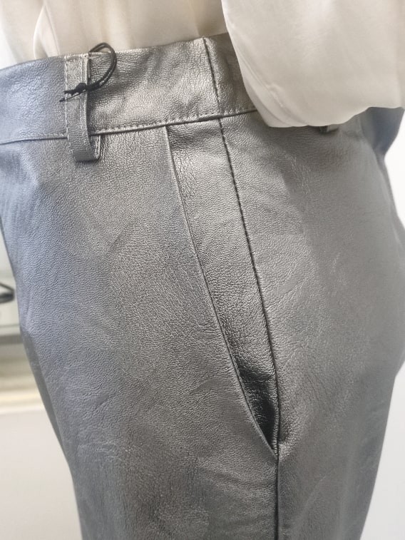 Pantaloni argento Tensione in particolare tasche alla francese Con.senso abbigliamento Torino