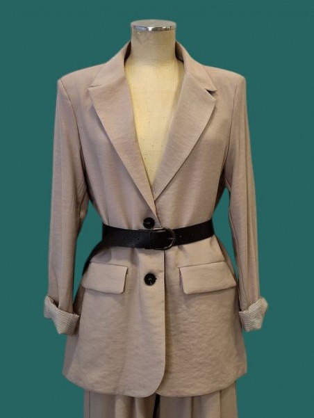 Giacca donna nude polso riga con cintura Le streghe vista frontale Con.senso abbigliamento Torino