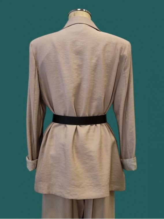 Giacca donna nude polso riga con cintura Le streghe vista schiena Con.senso abbigliamento Torino