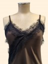 Abito sottoveste midi in raso Le streghe particolare corpetto con pizzo Con.senso abbigliamento Torinoi