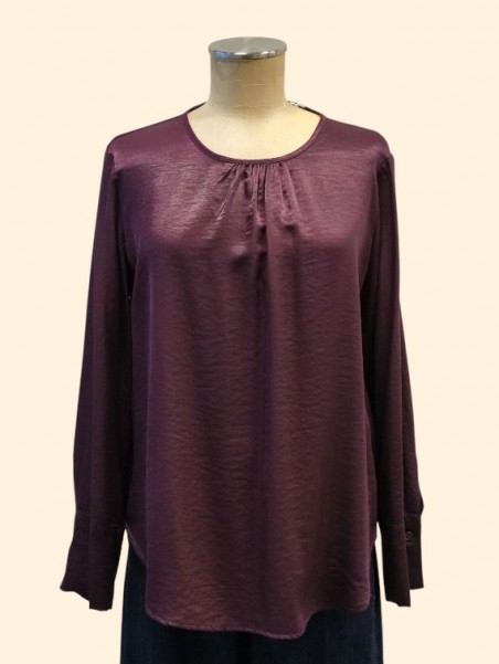 Blusa donna vino in raso girocollo vista frontale Con.senso abbigliamento Torino