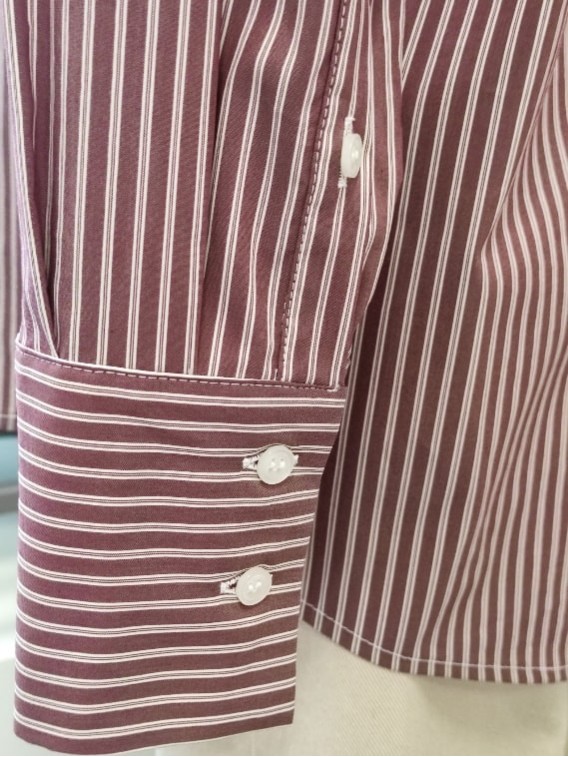 Camicia donna righe vino burro Kartika particolare polsino Con.senso abbigliamento Torino