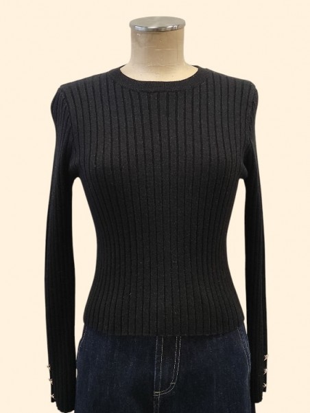 Maglia donna burro a coste polisini con bottoni oro vista frontale Con.senso abbigliamento Torino