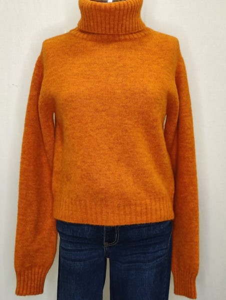 Dolcevita donna cropped arancio Kontatto vista frontale Con senso abbigliamento Torino
